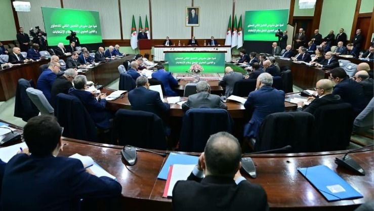 ندوة مُخصصة لعرض ومناقشة مشروعي التعديل التقني للدستور