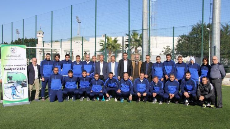 صورة لزطشي رفقة المتربصين