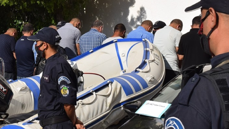 ... صورة من الأرشيف
