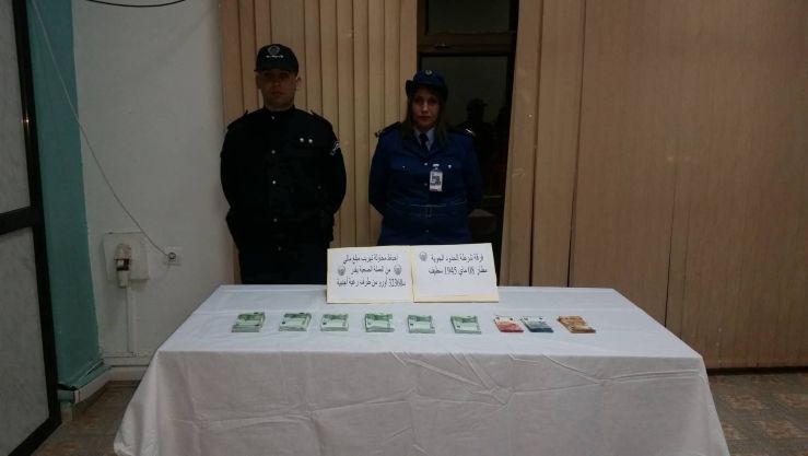 إحباط محاولة تهريب مبلغ من العملة الصعبة
