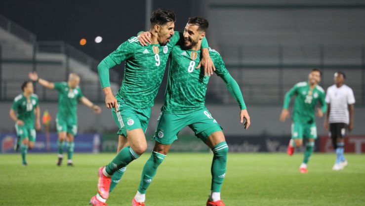 بلايلي وبونجاح يحتفلان بالهدف الرابع في شباك بوتسوانا