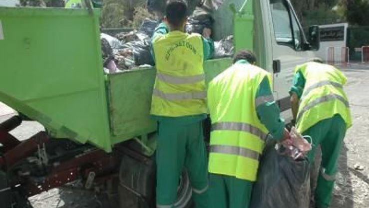 عمال النظافة