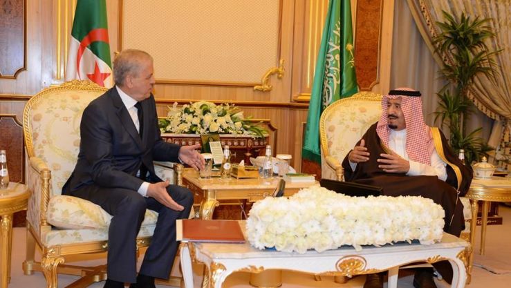 سلال استقبل بالرياض من قبل العاهل السعودي