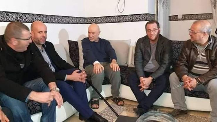ملال وبعض المسيرين في بيت لارباس