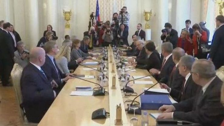 لقاء وزير خارجية روسيا ونظيره الأميركي في موسكو