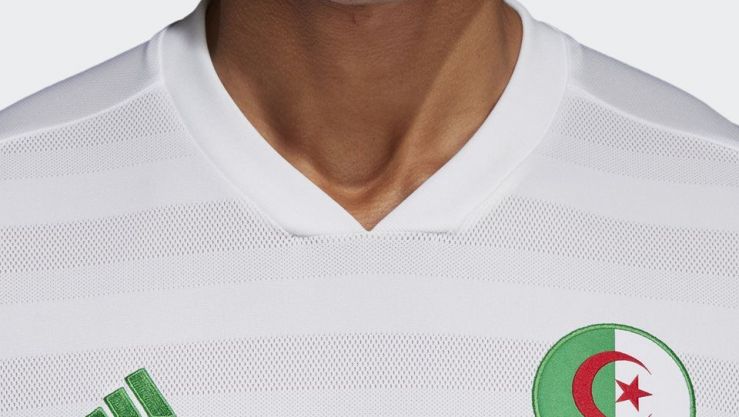 قميص المنتخب الجزائري