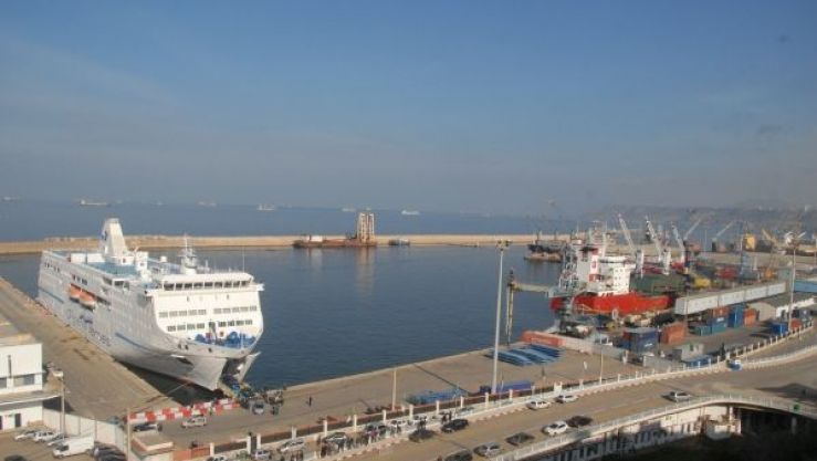 ميناء وهران