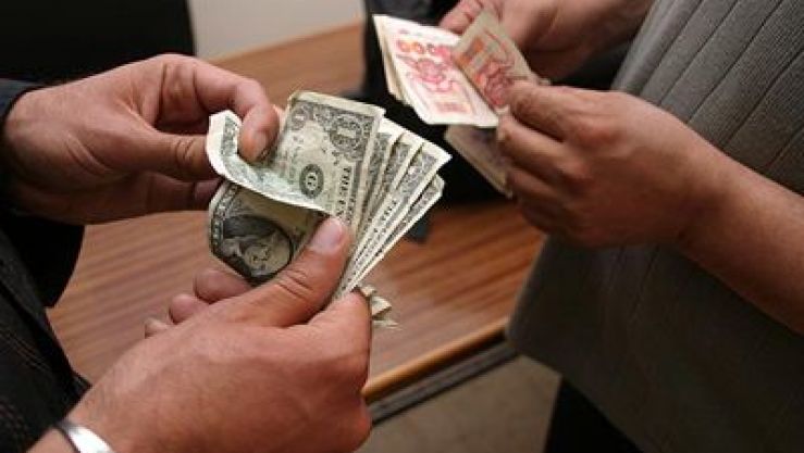 إحباط تداول 40 ألف دولار مزورة