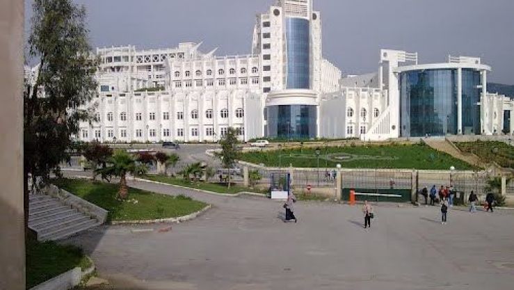 جامعة عنابة