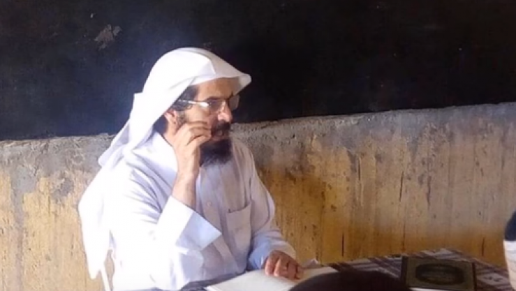 الشيخ عبدالعزيز التويجري قبل اغتياله بلحظات
