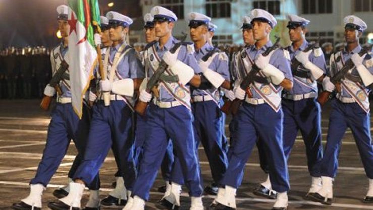 الشرطة في خدمة المواطن