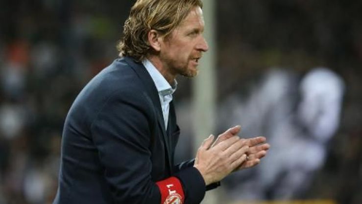 المدرب البلجيكي باتريك دي فيلدي