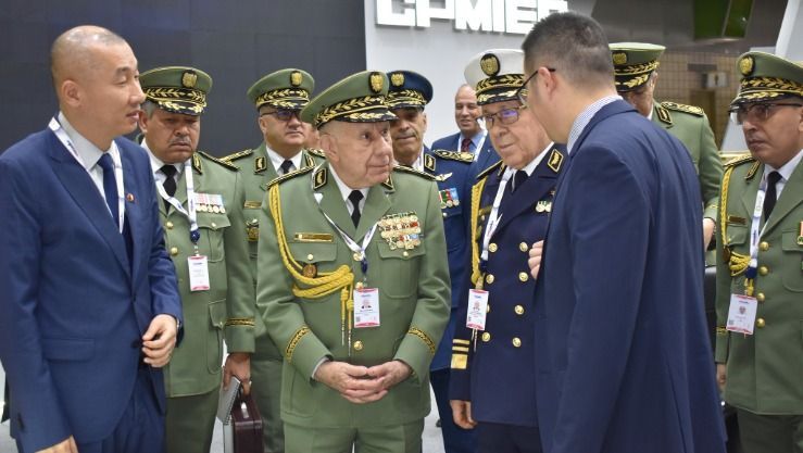 اليوم الثاني من الزيارة الرسمية للفريق أول السعيد شنڨريحة إلى دولة قطر