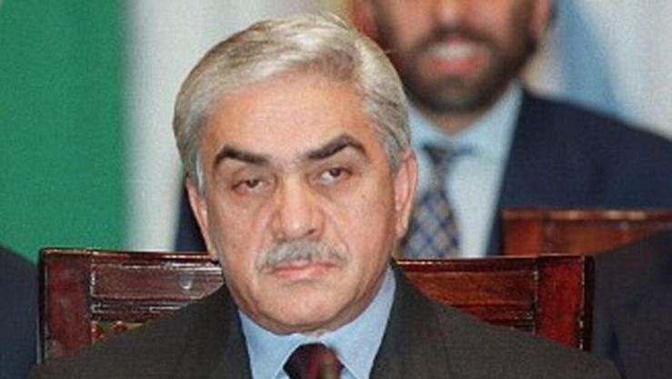 وفاة رئيس الجمهورية الأسبق المجاهد اليامين زروال