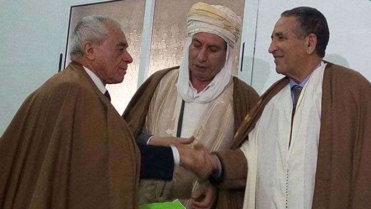 بوحجة يتسلم الرسالة