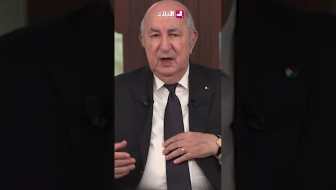 الرئيس #تبون : لأول مرة شاهد العالم بابا الفاتيكان يمشي بأريحية راجلا وسط الجماهير