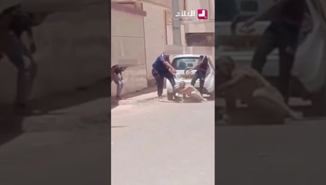 " ضربو السيد وداولو الدراهم " .. توقيف 4 أشخاص اعتدوا على مواطن وسلبوه مبلغا ماليا بـ #ورقلة