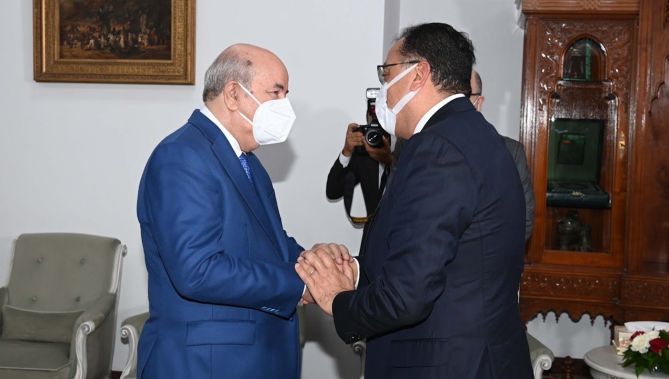 الرئيس تبون يستقبل رئيس مجلس الوزراء المصري