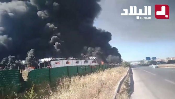 حريق مهول على مستوى الطريق الرابط بين أولاد موسى و الأربعطاش