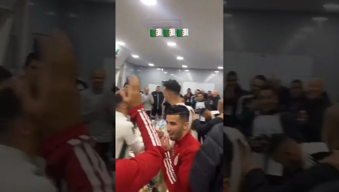 فرحة عارمة للاعبي الخضر داخل غرفة تغيير الملابس بعد التأهل للدور الفاصل للمونديال