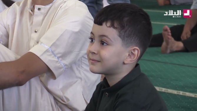 نفحات إيمانية وتواصل مجتمعي.. خطاب ديني وسطي جامع
