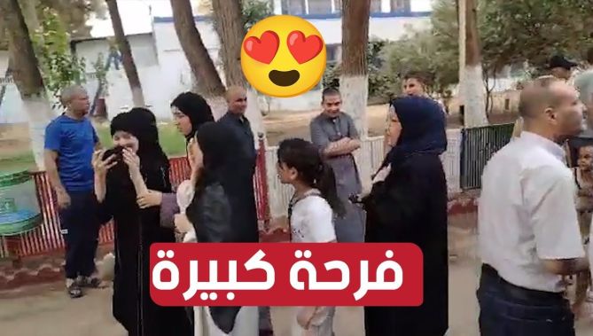 هكذا كانت أجواء فرحة التلاميذ الناجحين في شهادة البكالوريا بولاية الجلفة 😍🥰..