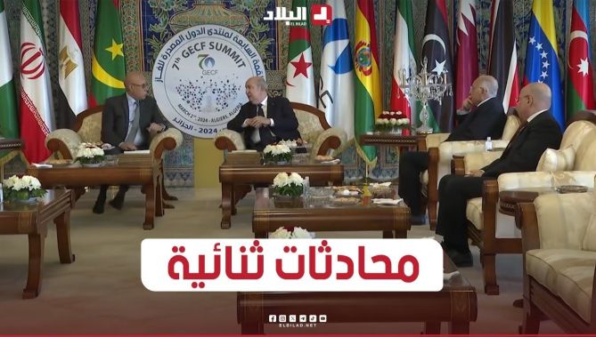 محادثات ثنائية بين الرئيس تبون والرئيس الموريتاني عقب استقباله بمطار هواري بومدين الدولي