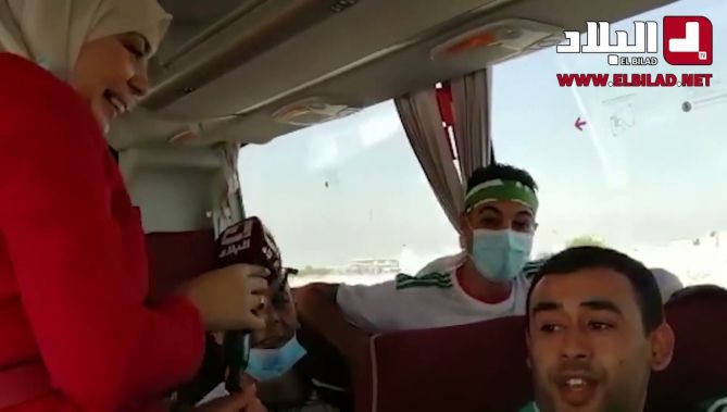 هكذا هي الأجواء من أمام "ستاد الجنوب" بالدوحة دقائق قبل لقاء الجزائر ضد لبنان .. شاهد: