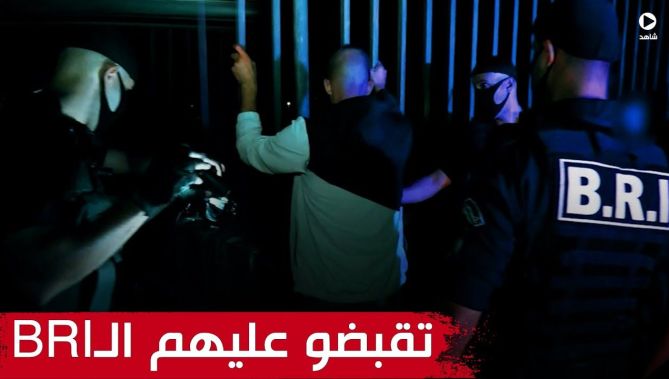 فرقة الـ"BRI" في مداهمات ليلية مفاجئة لأوكار الجريمة بالبليدة .. وهذا ما عثروا عليه .. شاهدوا
