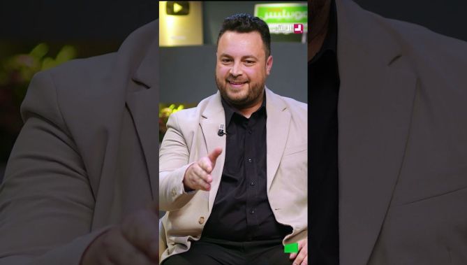 الدكتور بن_يوب في أول أيام إقامته في اليابان.. النساء كانو كي يشوفوه فالطريق يمشي يبدلوا #الطريق