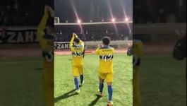 " الله أكبر دزيري بلال " .. أنصار #وفاق_سطيف تحيي لاعبي الضيف #أتليتيك_بارادو وتهتف بإسم مدربهم