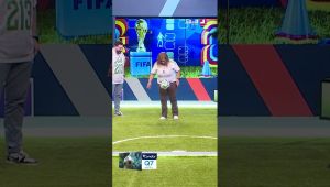 مدربة فريق #شبيبة_القبائل النسوي #نعيمة_لعوادي دارتلها الرود فـ #الاستوديو بـ ليجونغل..  👏👏