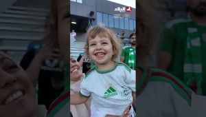 أجواء مميزة   لاعبو الخضر يلتقطون الصور مع الأنصار في الولايات المتحدة